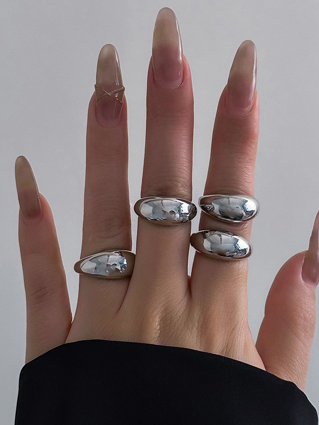 

LULU & SKY Set Of 4 Silver-Plated Adjustable Finger Rings