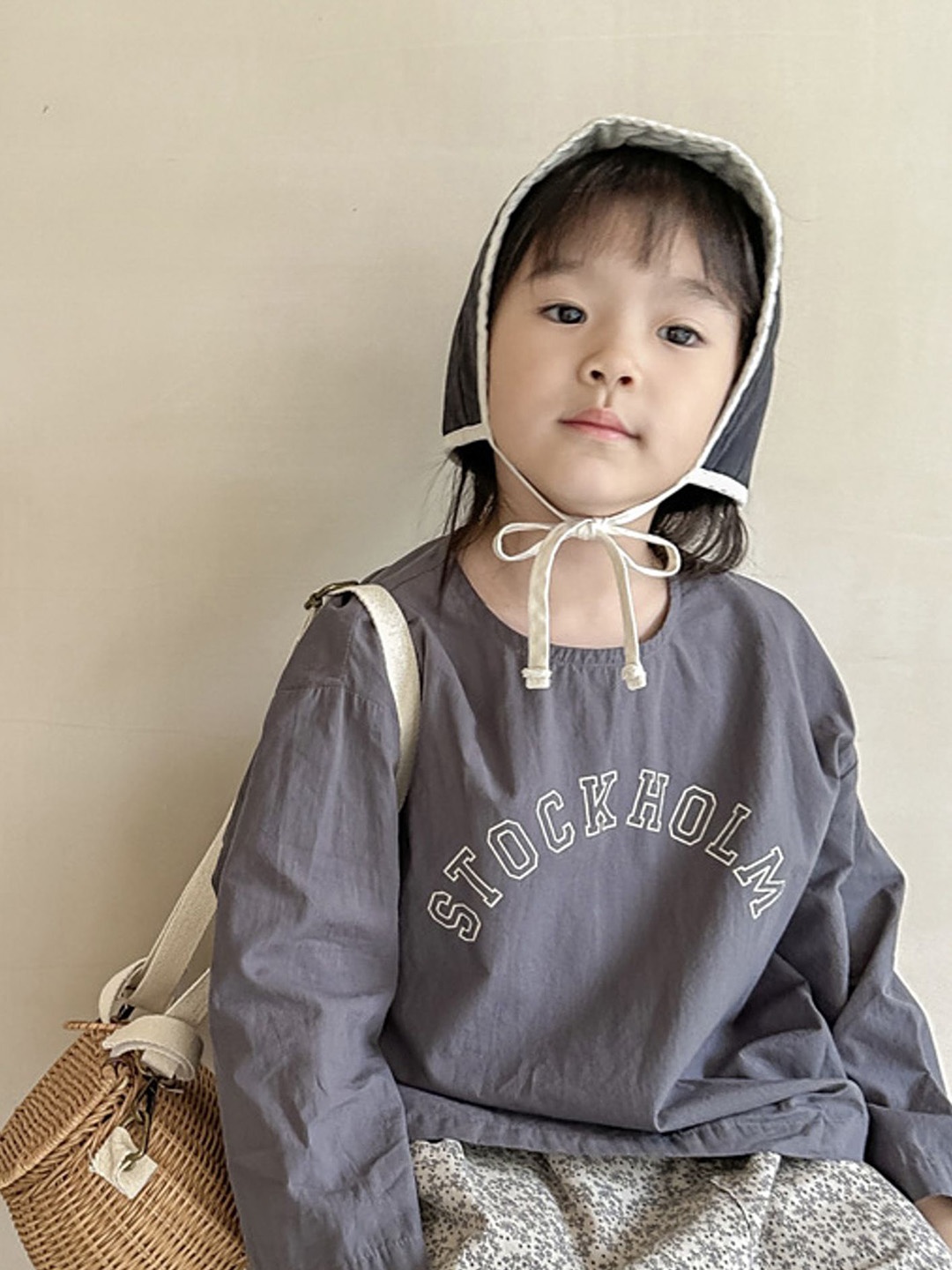 

LULU & SKY Girls Printed Hooded Raw Edge T-shirt, Grey