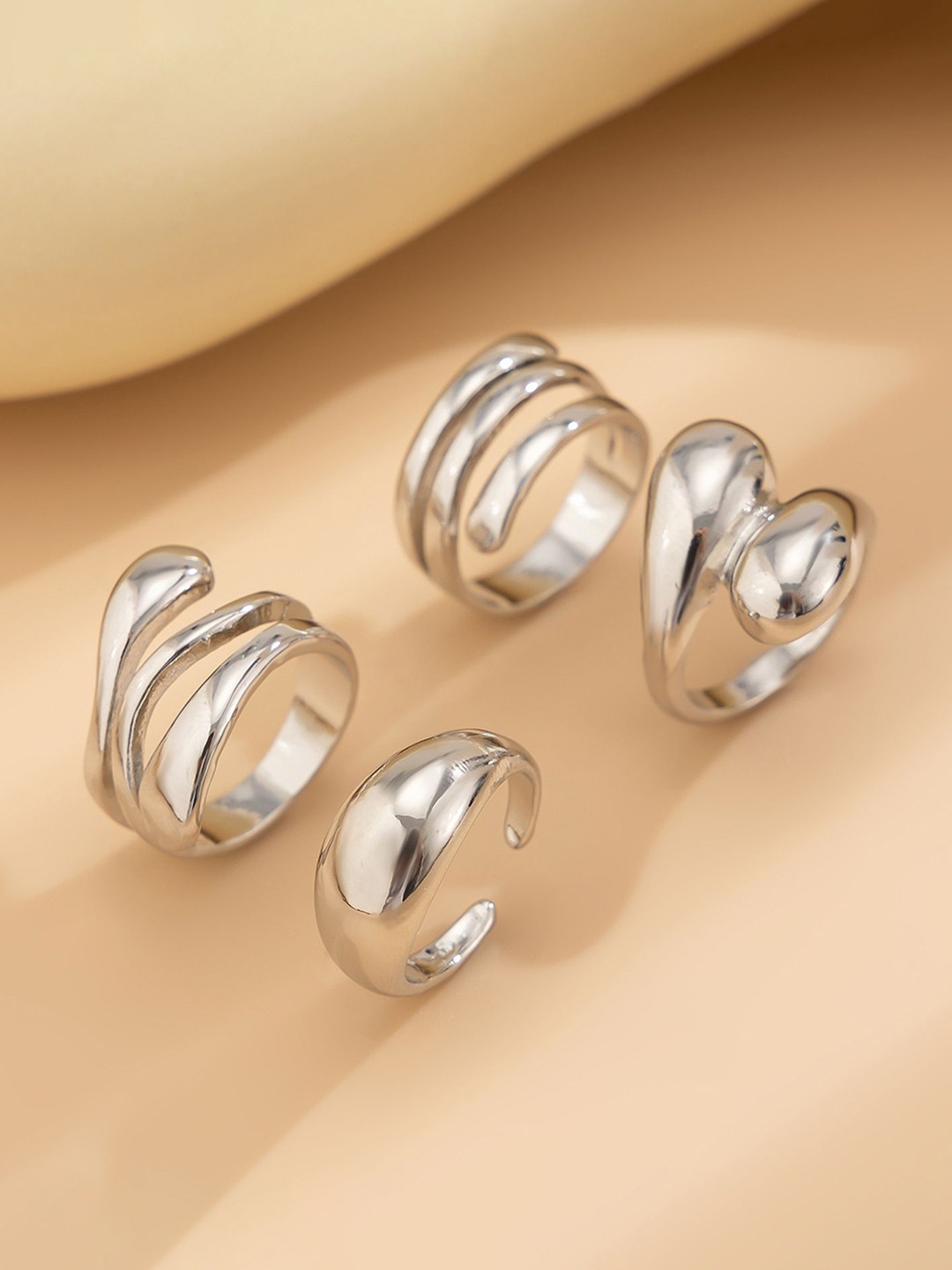 

LULU & SKY Set Of 4 Silver Plated Chunky Dome Finger Rings