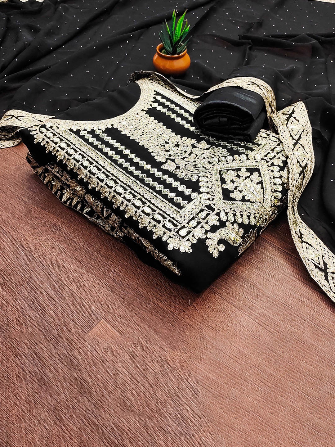 

SHADOW & SAINING Embroidered Silk Georgette Unstitched Dress Material, Black
