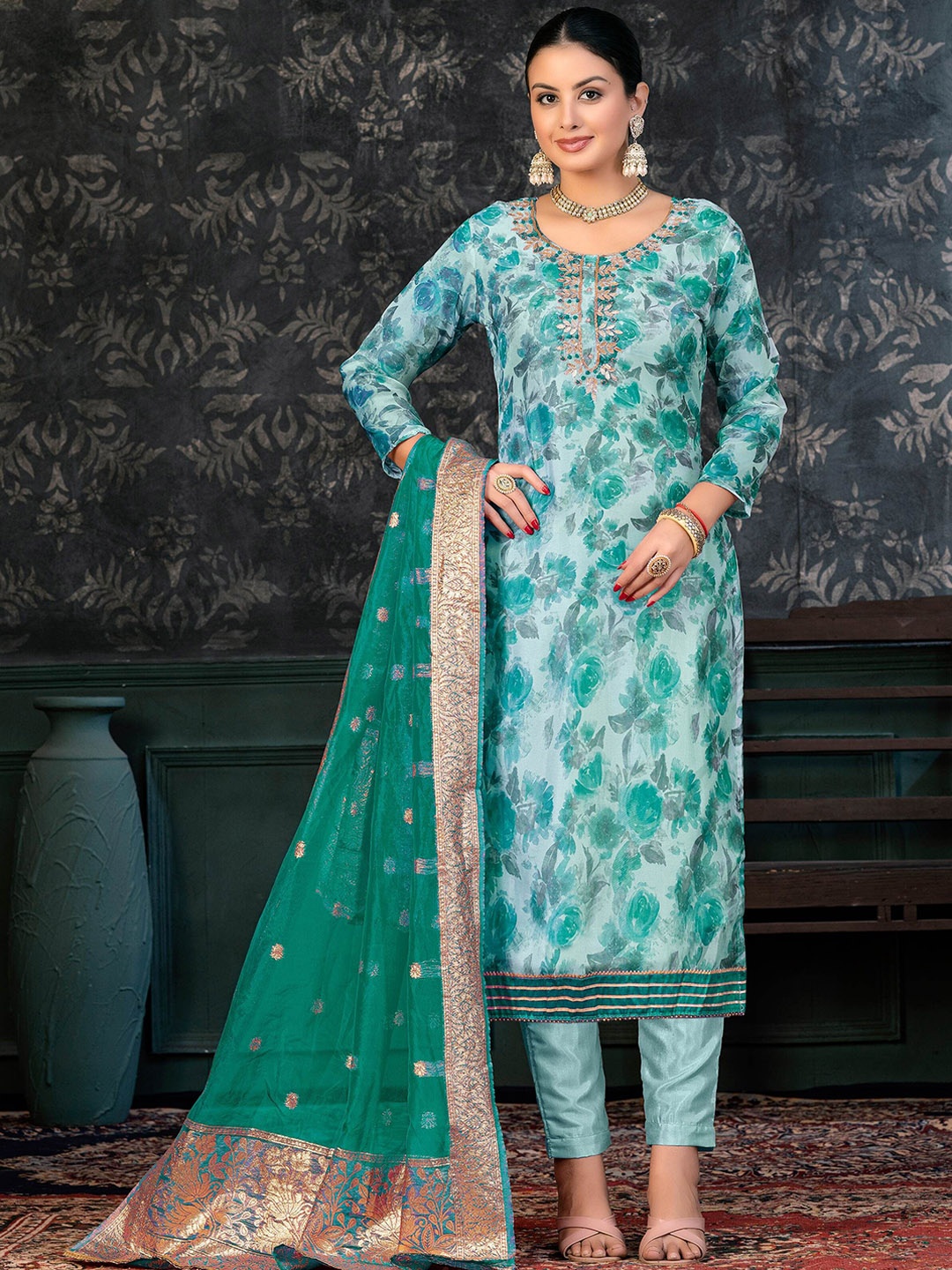 

SHADOW & SAINING Embellished Organza Semi-Stitched Dress Material, Green