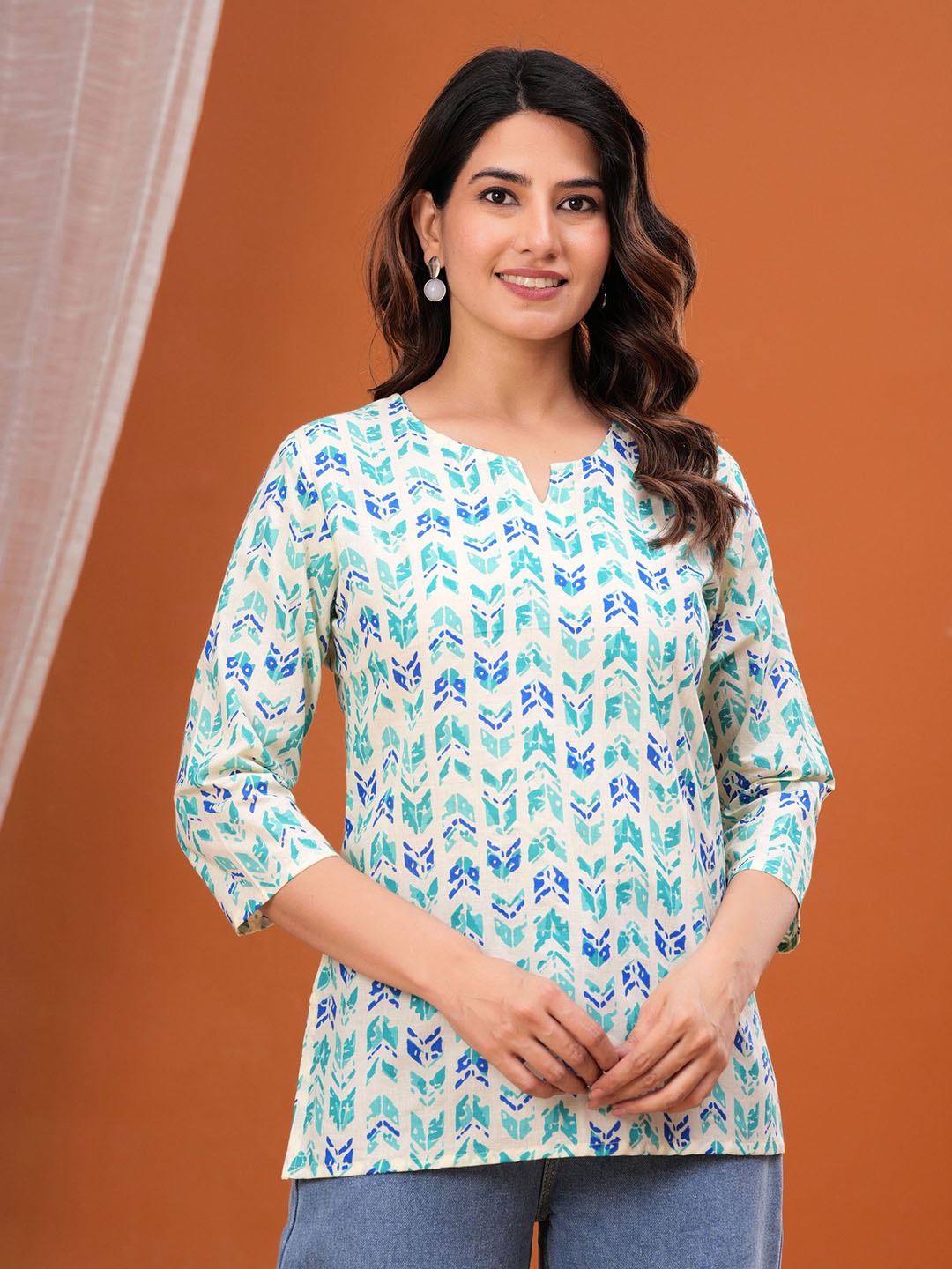 

DORIYA Floral Printed Kurti, Blue