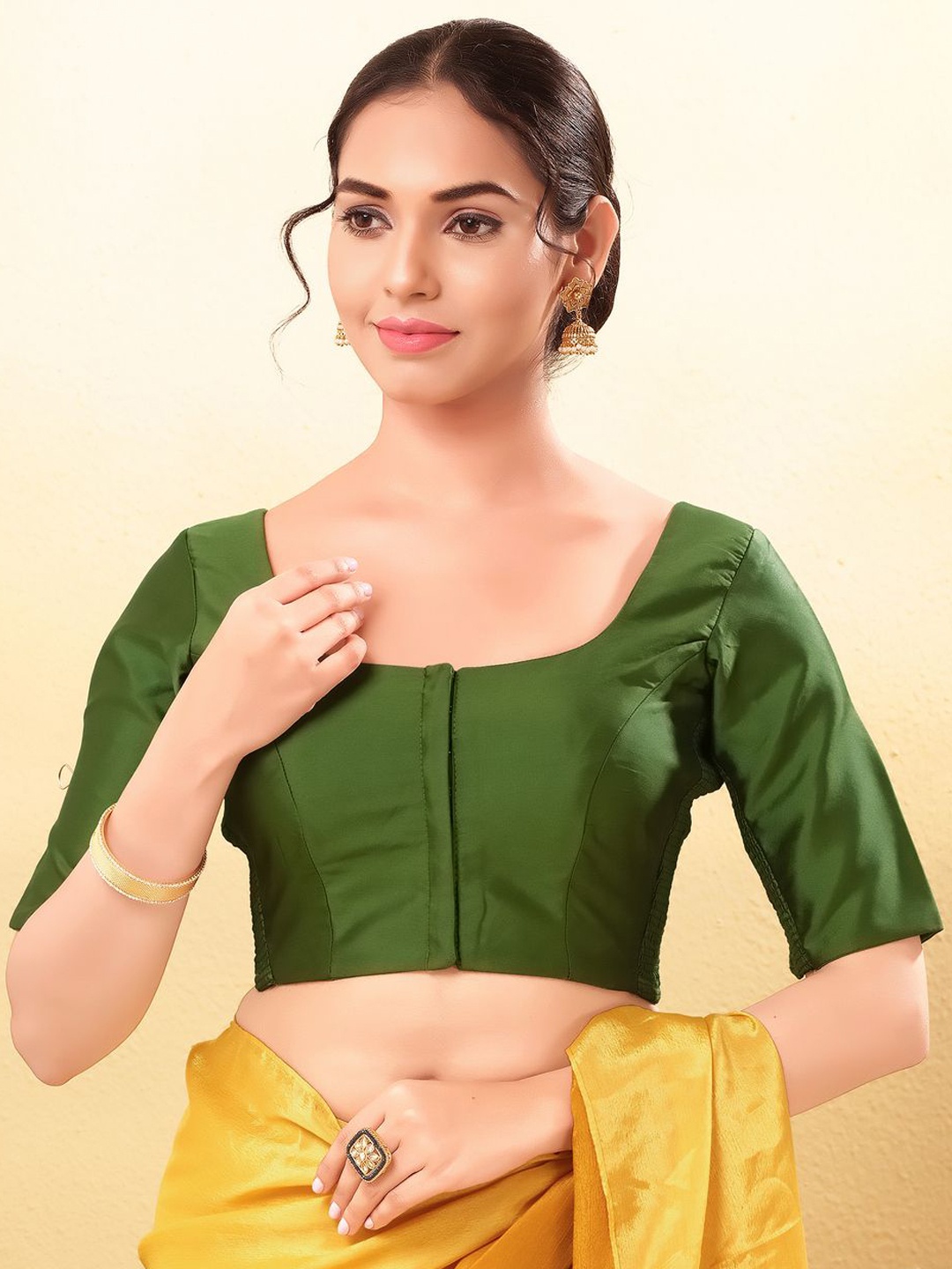 

VAMAS - THE DESIGNER BLOUSES Women Round Neck Padded Saree Blouse, Green