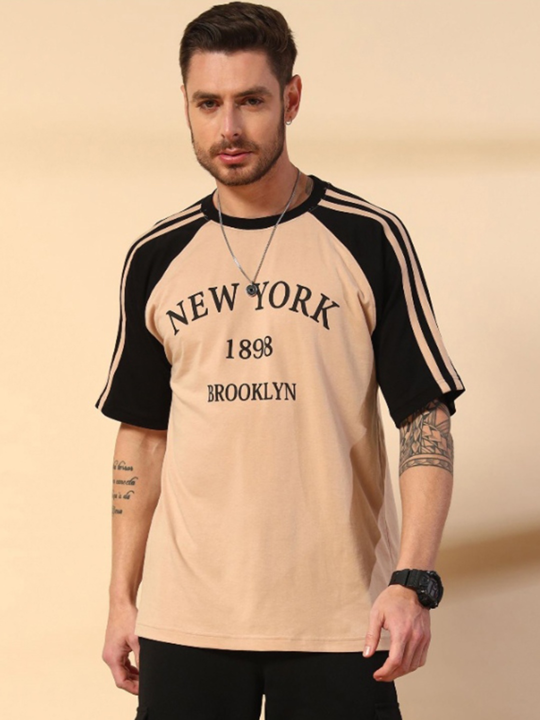 

Dogman Men Printed Bio Finish T-shirt with Mask, Beige