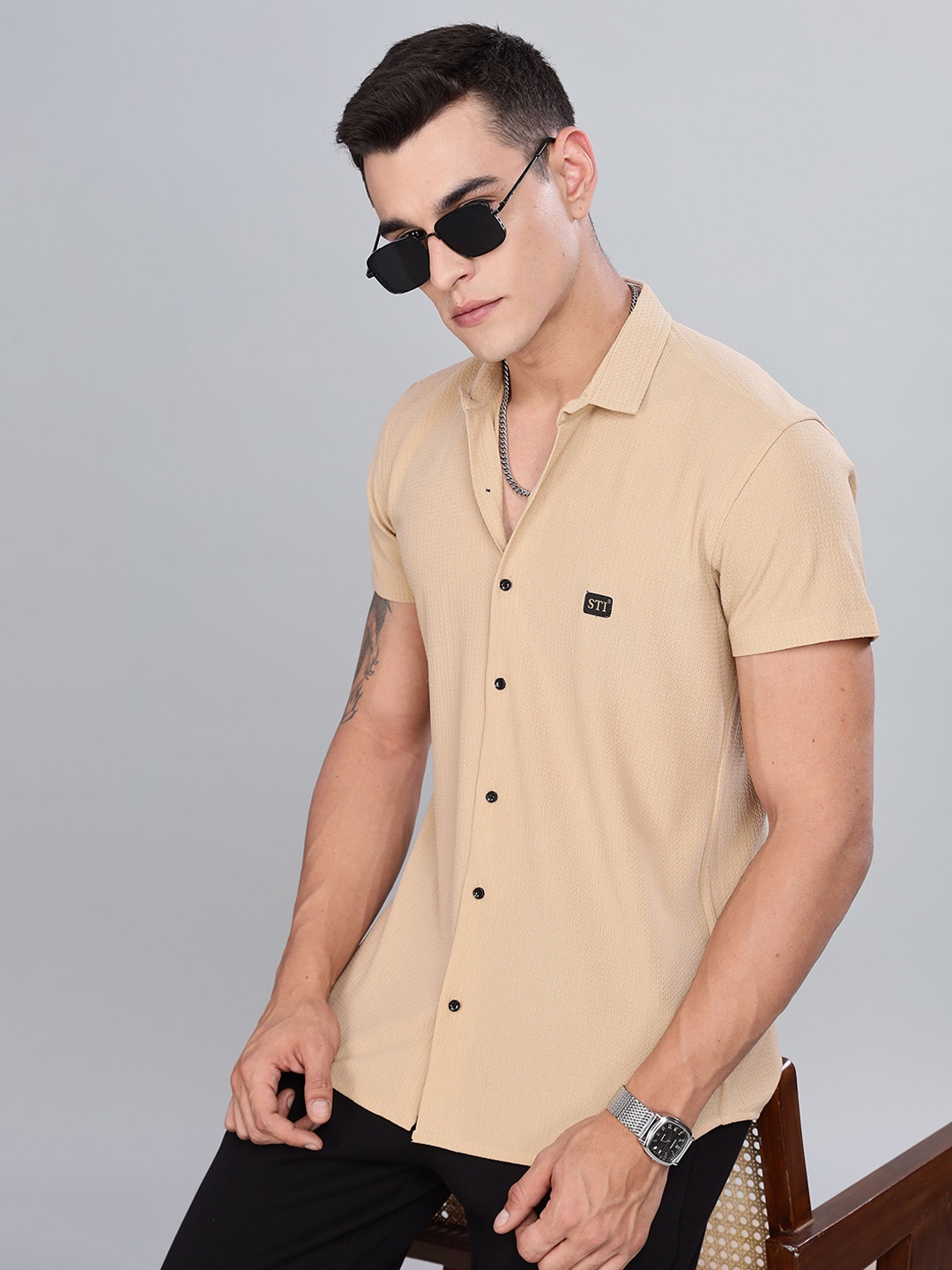 

FABRIPPLE Men Classic Opaque Party Shirt, Beige