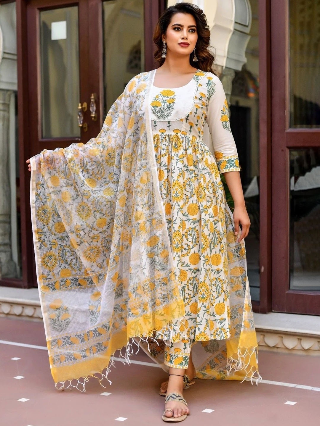 

PMD Fashion Women Printed Regular Kurta with Trousers & With Dupatta, Yellow