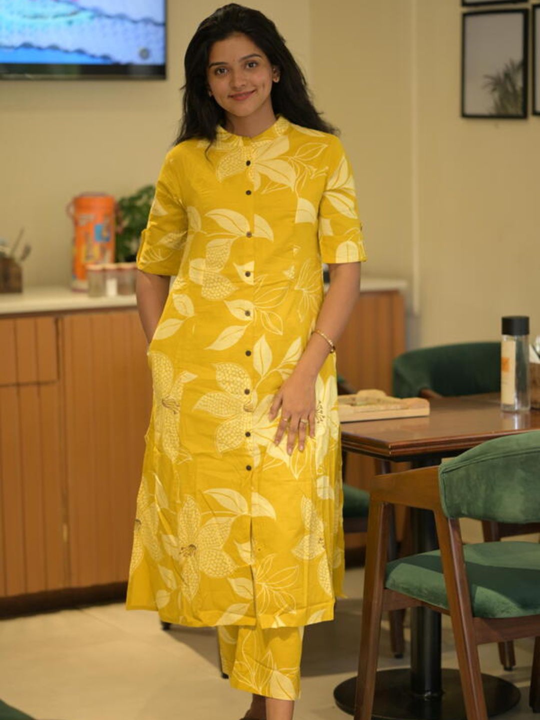 

Anni Designer Women Floral Printed Regular Kurta with Palazzos, Yellow
