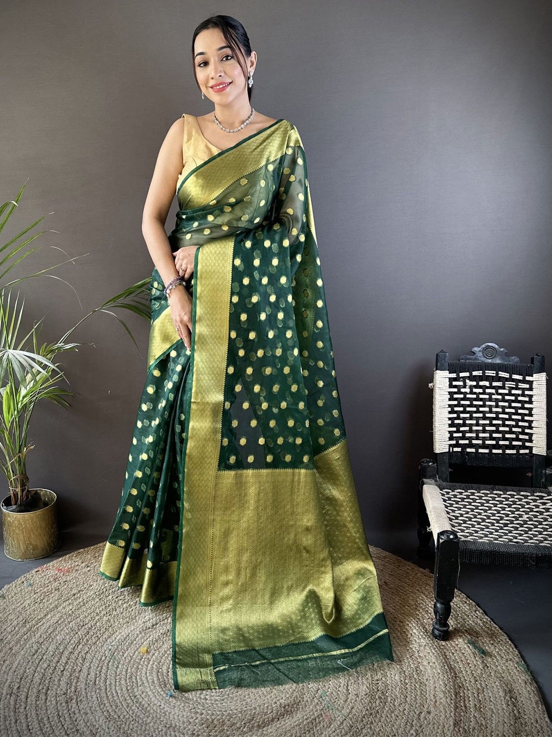 

LeeliPeeri Designer Woven Design Zari Organza Saree, Green