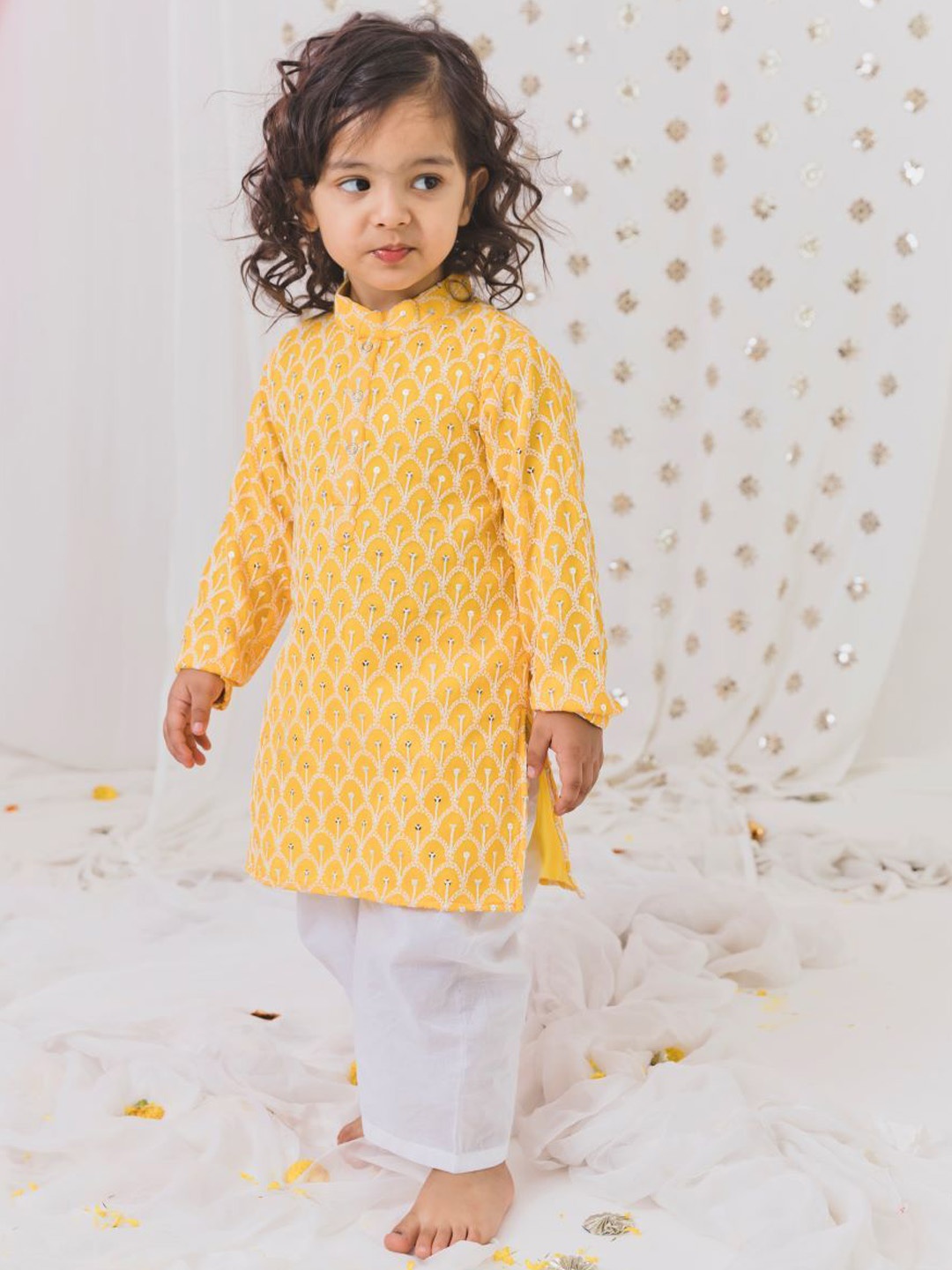 

TinyPants Boys Yoke Design Regular Pure Cotton Kurta with Pyjamas, Yellow