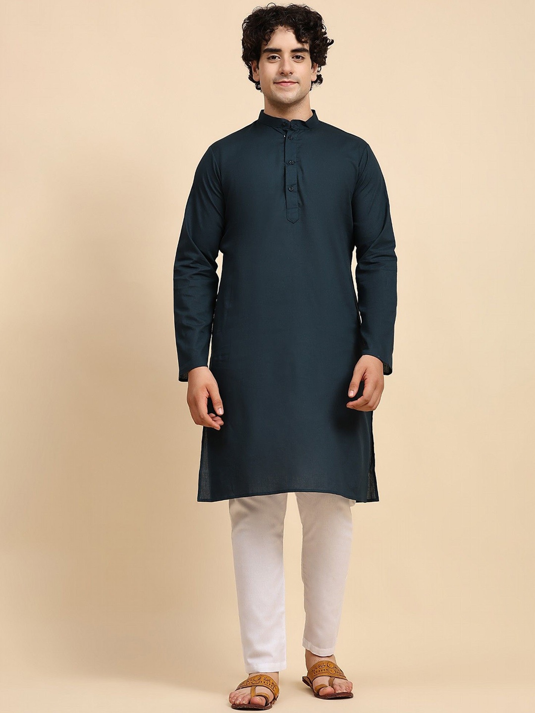 

SKAVIJ Men Regular Pure Cotton Kurta with Pyjamas, Green