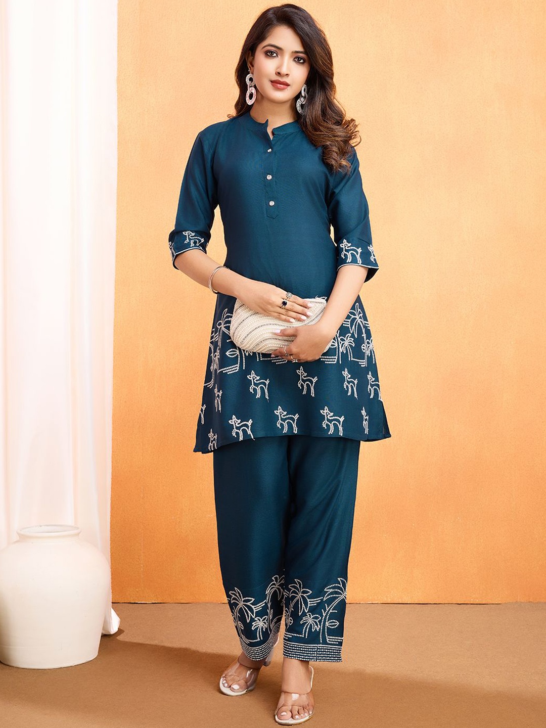 

SANJANA SILK Women Ethnic Motifs Printed Regular Kurta with Trousers & With Dupatta, Teal
