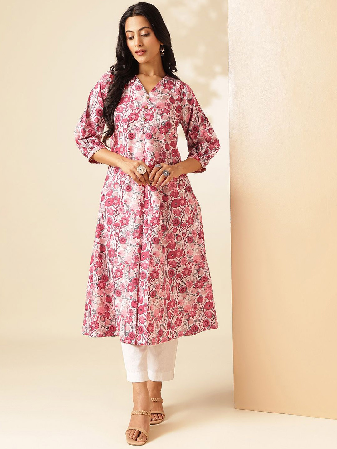 

Vbuyz Women Floral Printed Floral Kurta, Red