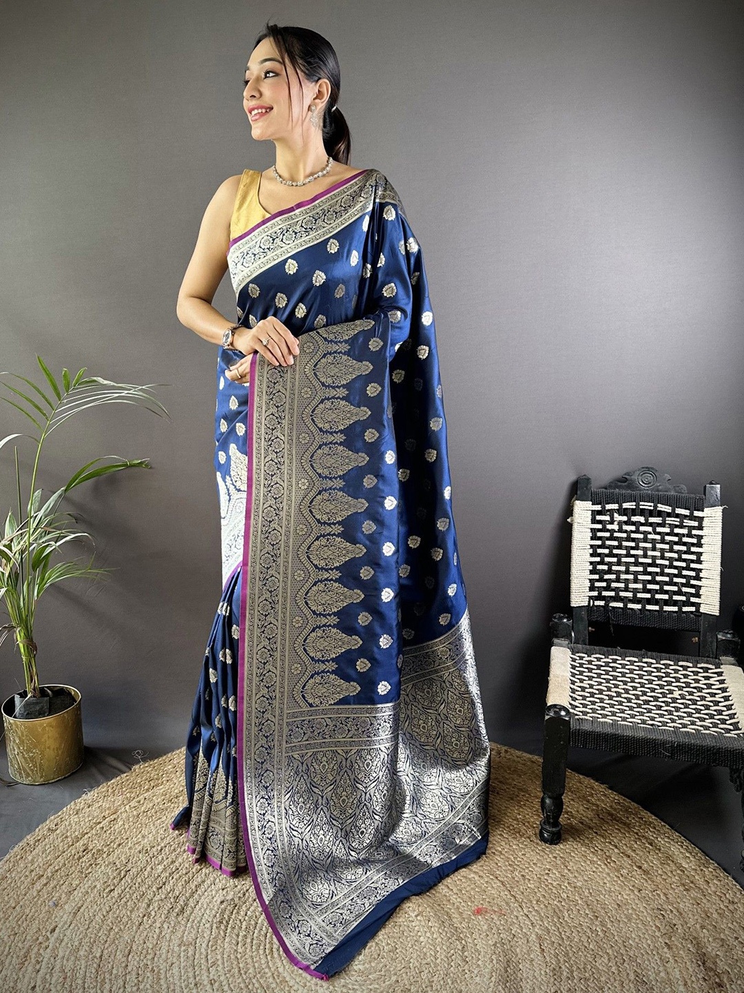 

LeeliPeeri Designer Woven Design Zari Silk Blend Banarasi Saree, Navy blue