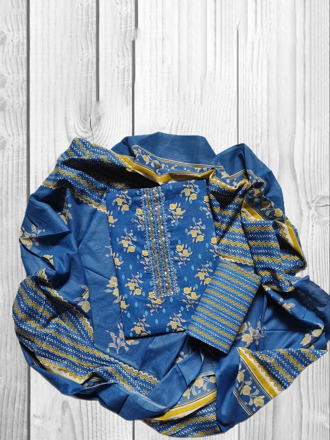 

GC 80 BY GAURI COLLECTION Printed Pure Cotton Unstitched Dress Material, Blue