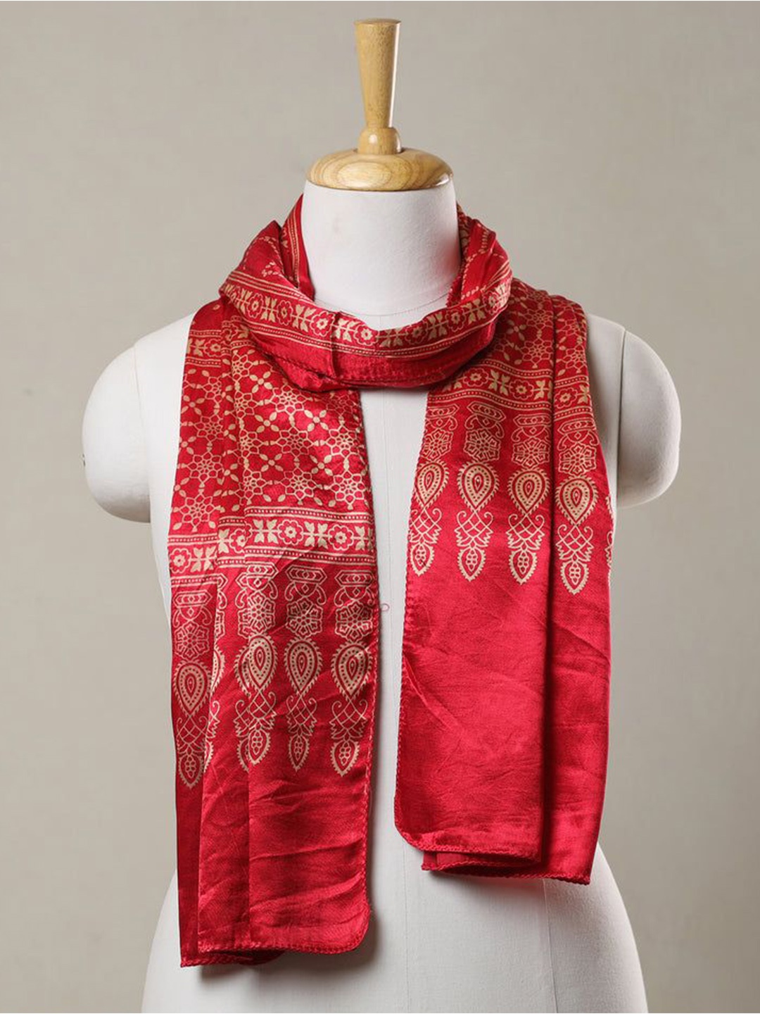 

iTokri Women Printed Stole, Red