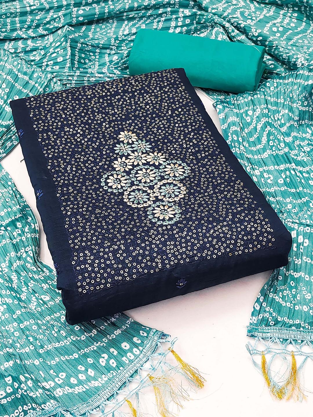 

SHADOW & SAINING Embroidered Pure Cotton Unstitched Dress Material, Teal