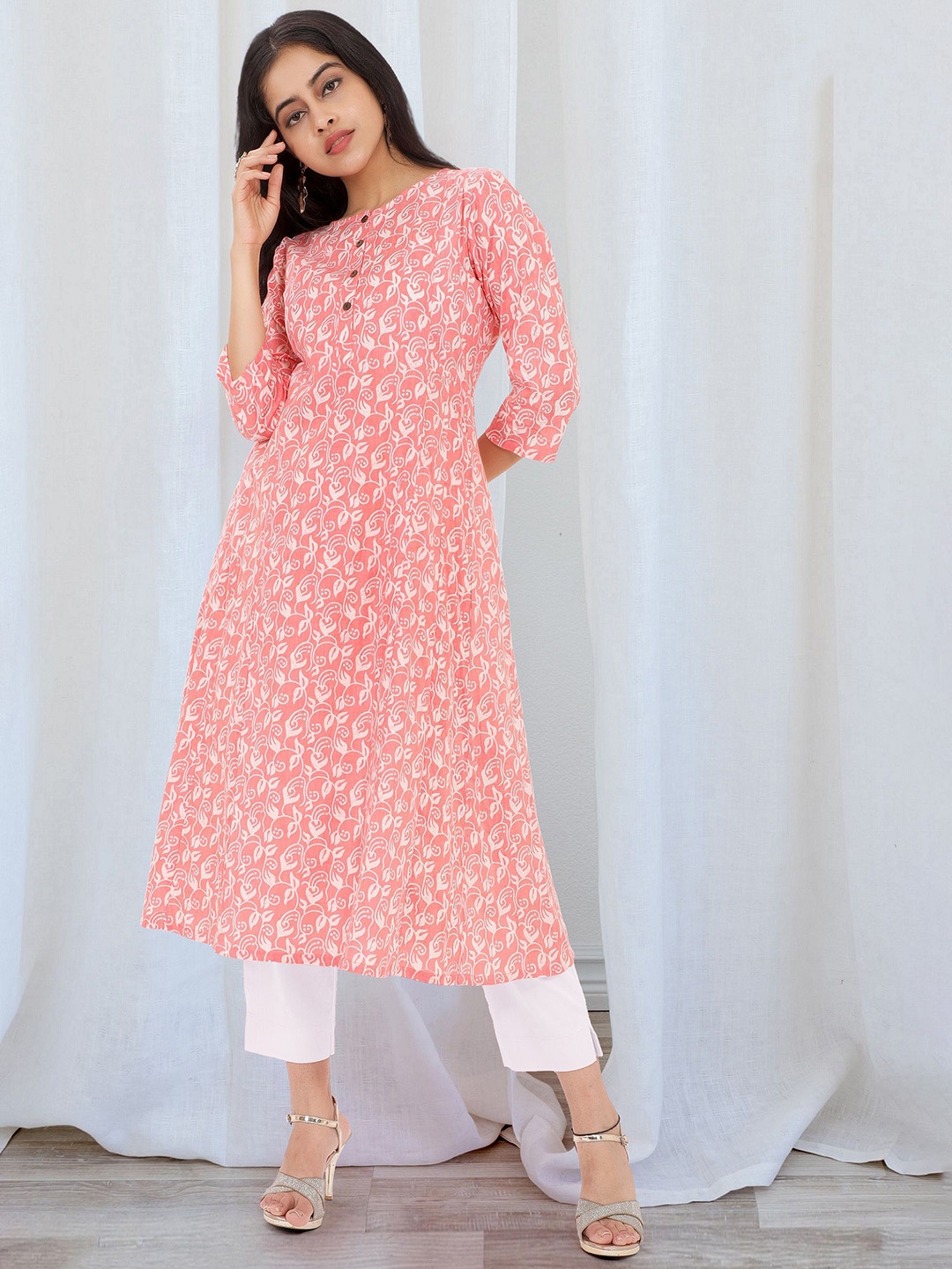 

BABRU Women Ethnic Motifs Printed Thread Work Anarkali Kurta, Pink