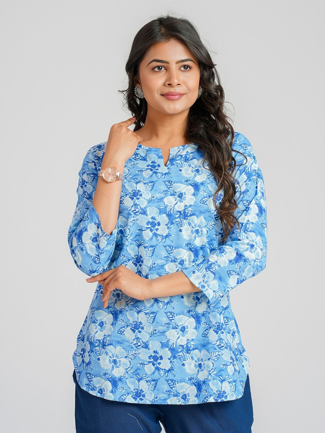 

Cotton Curio Floral Printed Pure Cotton Kurti, Blue