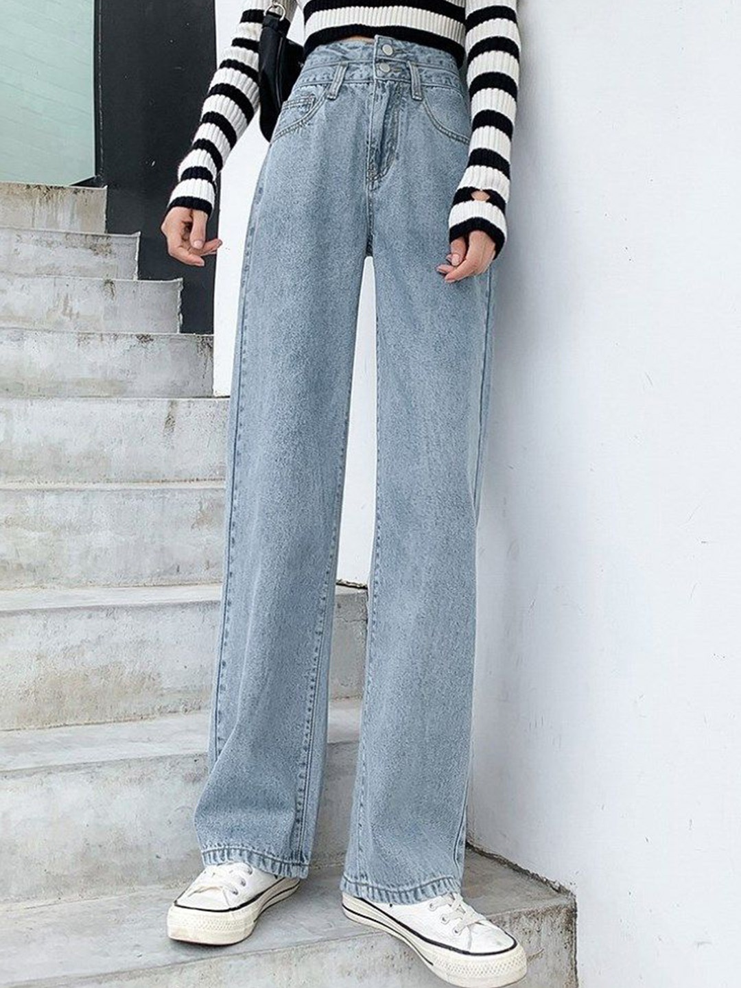 

StyleCast Women Straight Fit High-Rise Jeans, Blue