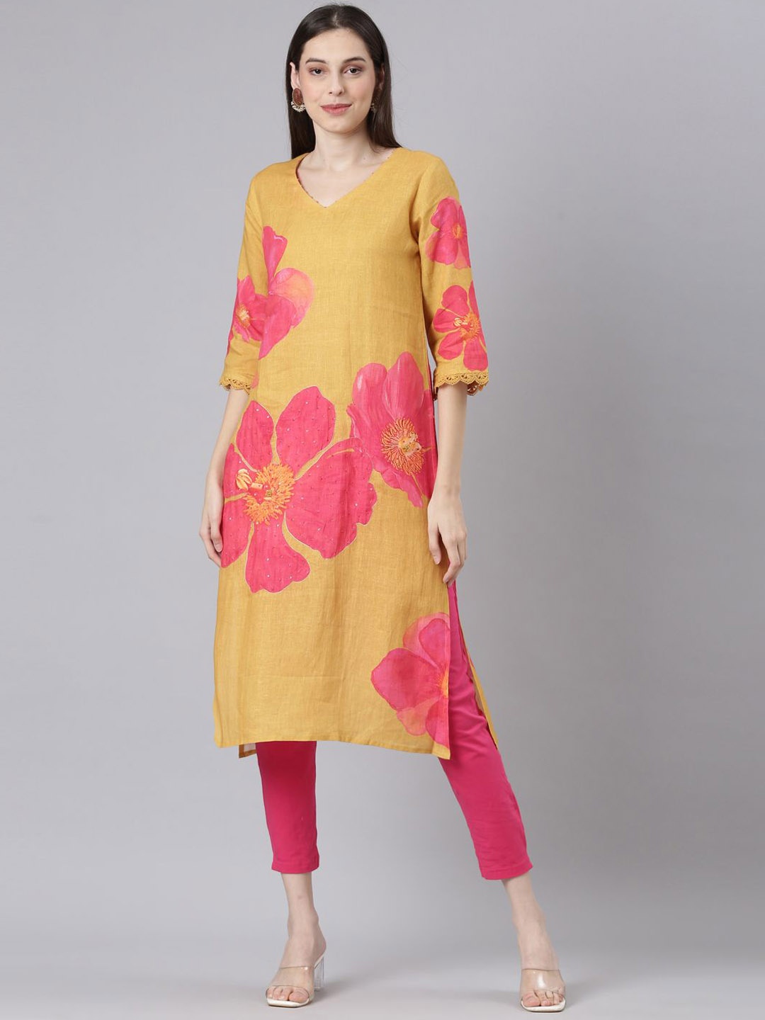 

Neerus Women Floral Printed Kurta, Mustard