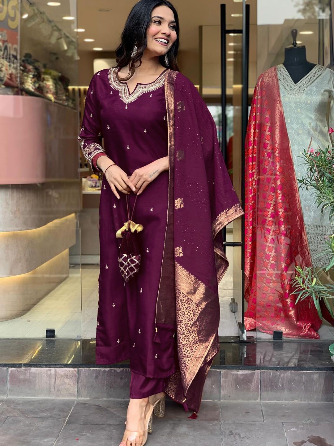 

Mitera Women Ethnic Motifs Regular Thread Work Kurta with Trousers & With Dupatta, Purple