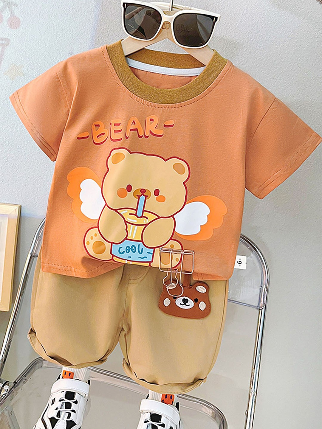 

LULU & SKY Unisex Kids Printed T-shirt with Shorts, Orange