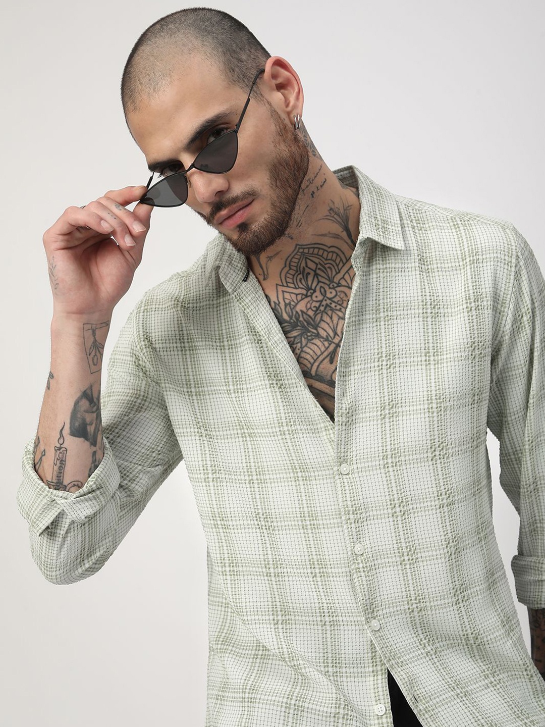 

VASTRADO Men Classic Slim Fit Opaque Checked Casual Shirt, Green