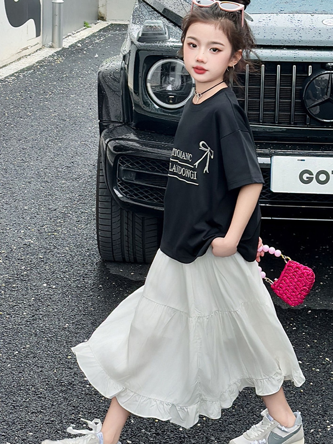 

LULU & SKY Girls Colourblocked Henley Neck Applique T-shirt, Black