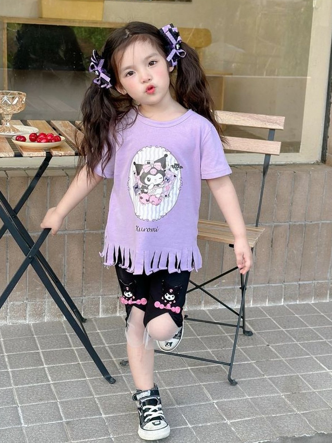 

LULU & SKY Girls Printed Organic Cotton Applique Slim Fit T-shirt, Purple