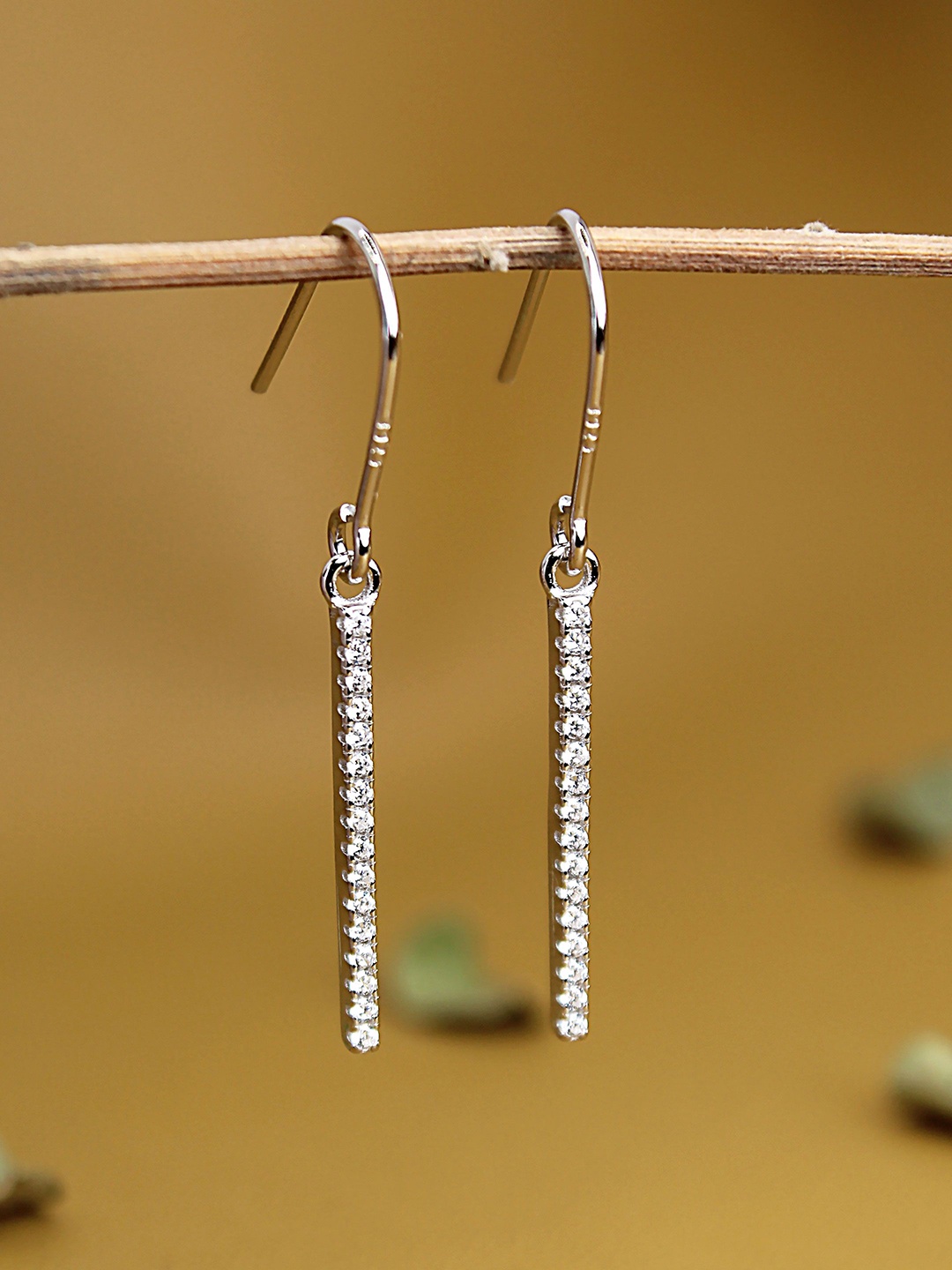 

DEVASHREE Classic Drop Earrings, White