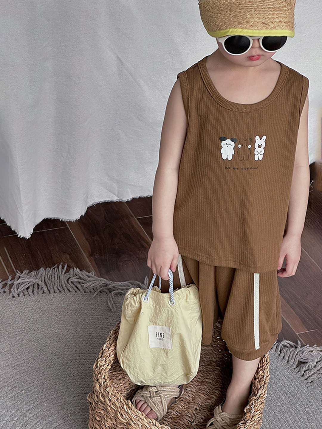 

LULU & SKY Boys Printed T-shirt with Shorts, Brown