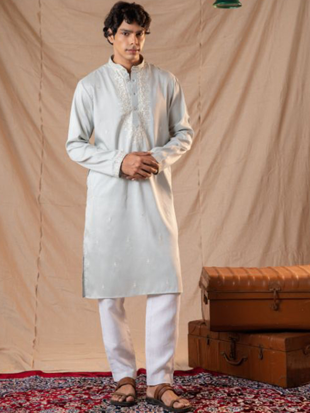 

5 Stitch Men Embroidered Regular Kurta with Pyjamas, Blue