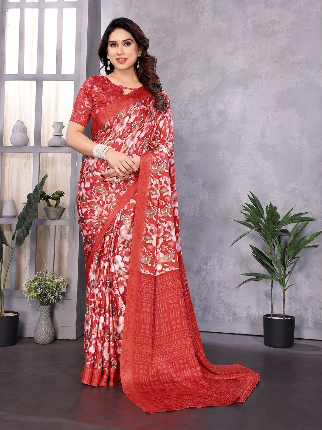 

Moda Rapido Floral Silk Blend Saree, Red