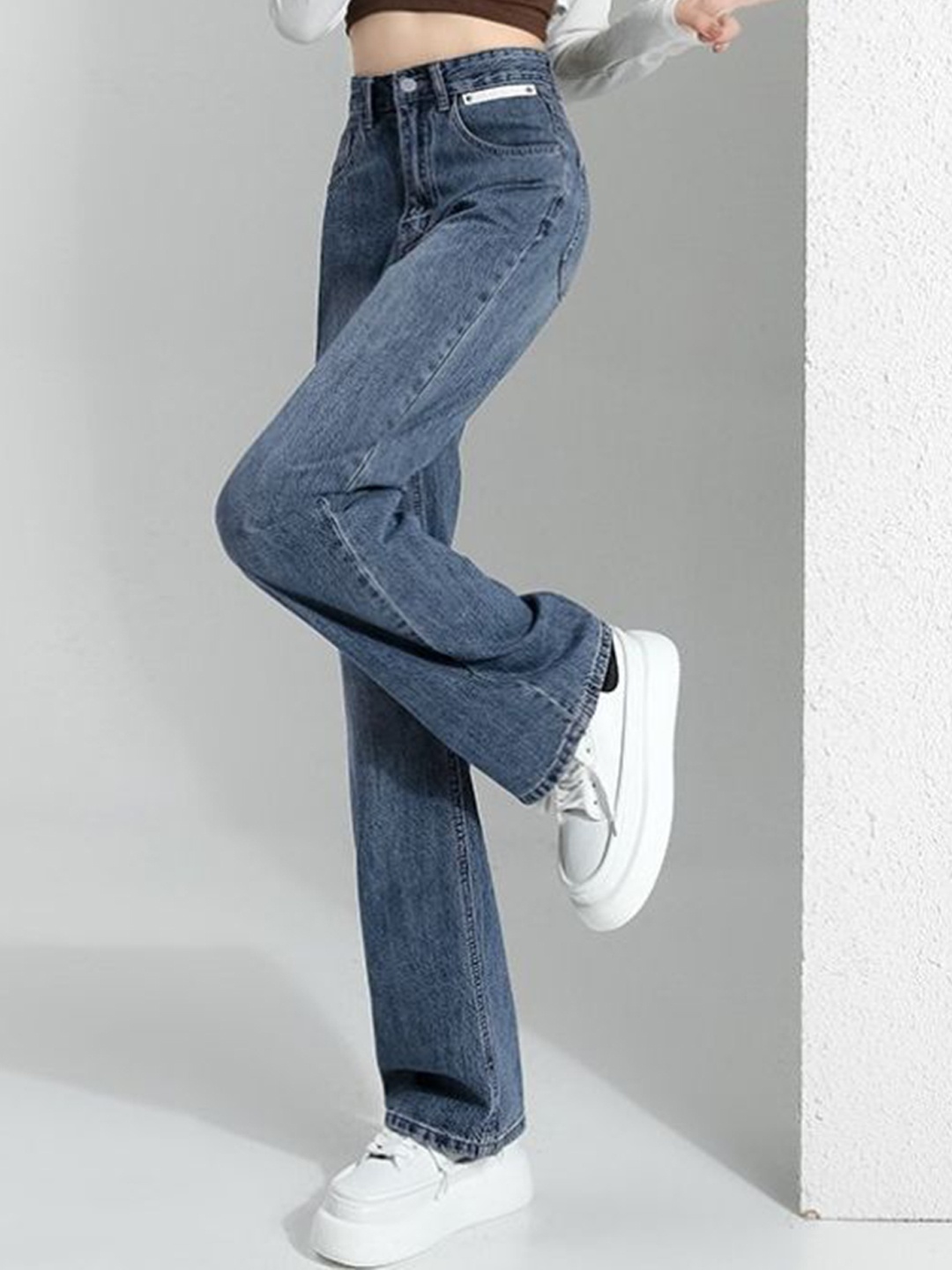 

StyleCast Women Straight Fit High-Rise Jeans, Blue