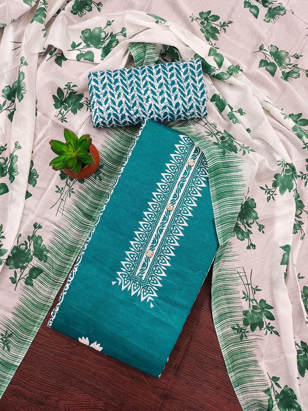 

SHADOW & SAINING Printed Pure Cotton Unstitched Dress Material, Sea green