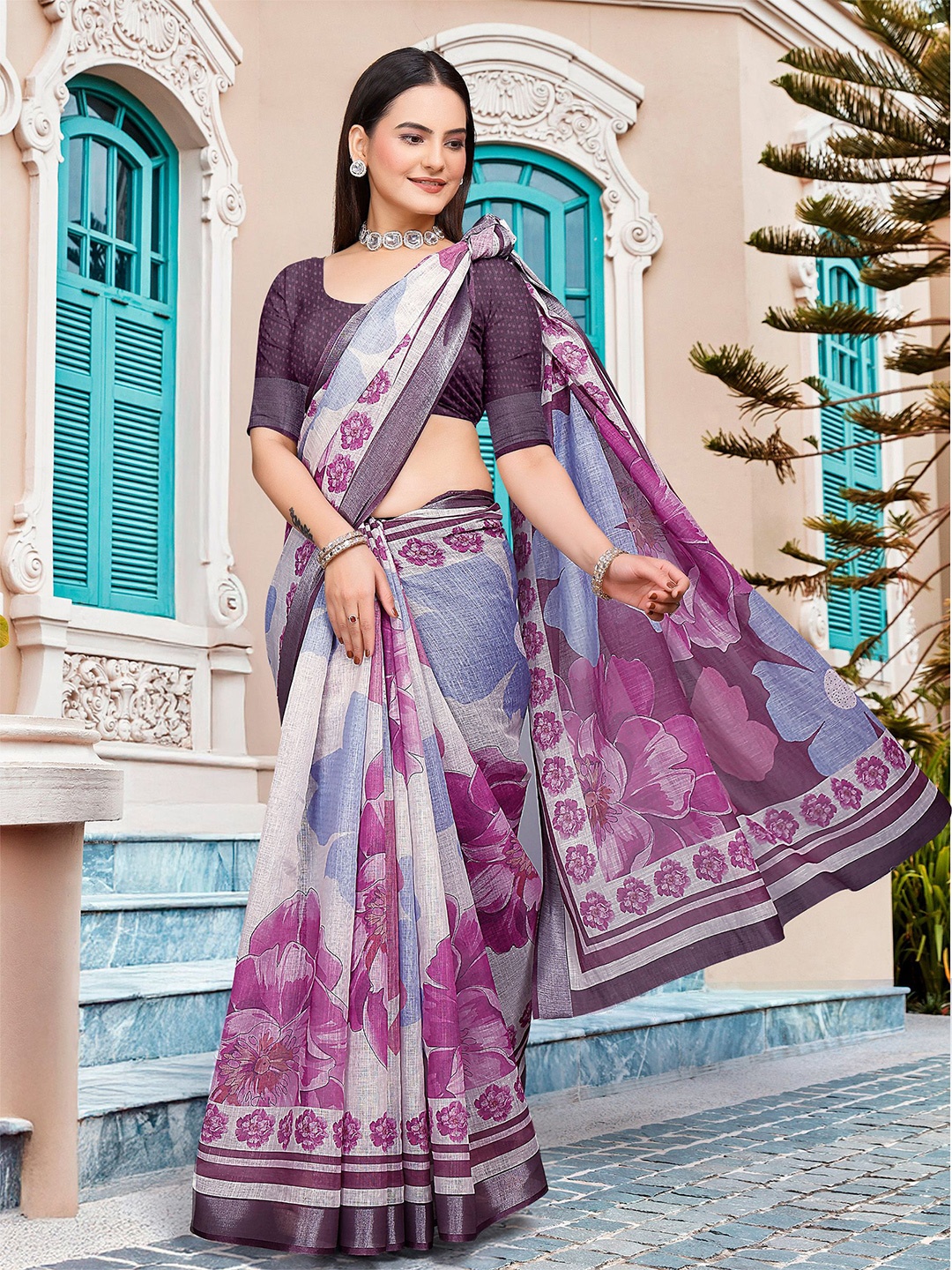 

Anouk Floral Linen Blend Saree, Burgundy