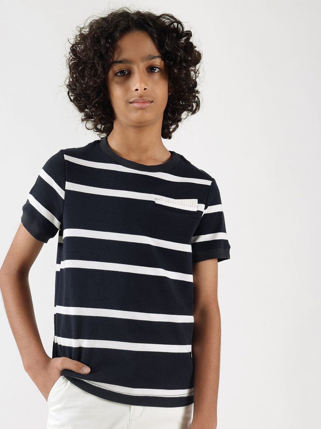 

One Friday Boys Striped Pockets T-shirt, Multi