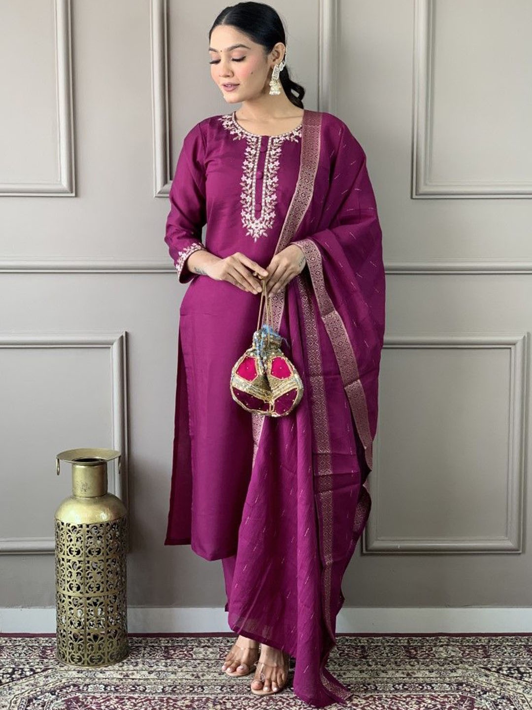 

Mitera Women Embroidered Regular Chanderi Silk Kurta with, Magenta