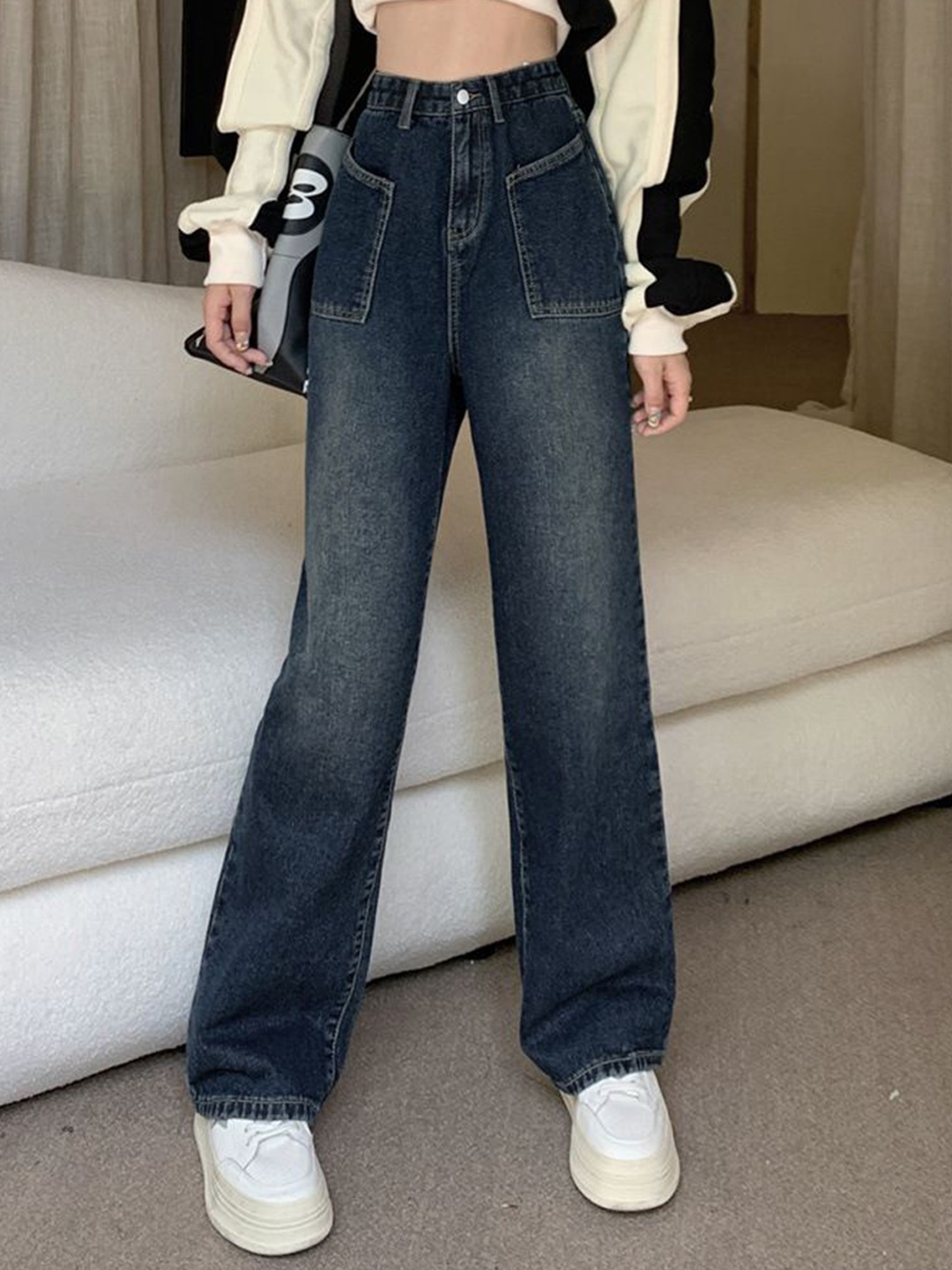 

StyleCast Women Straight Fit High-Rise Light Fade Jeans, Blue