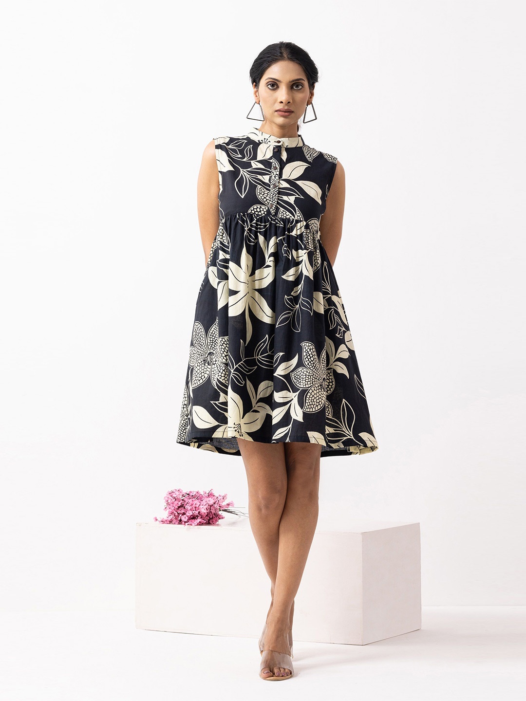 

THE INDIAN CAUSE Floral Print A-Line Dress, Black