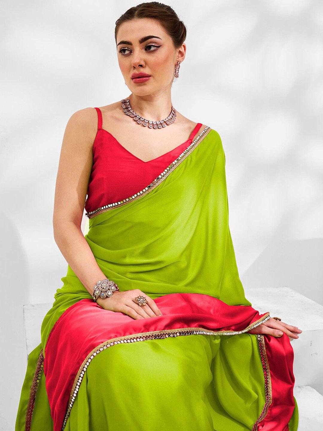 

Ekasya Colourblocked Poly Chiffon Saree, Green