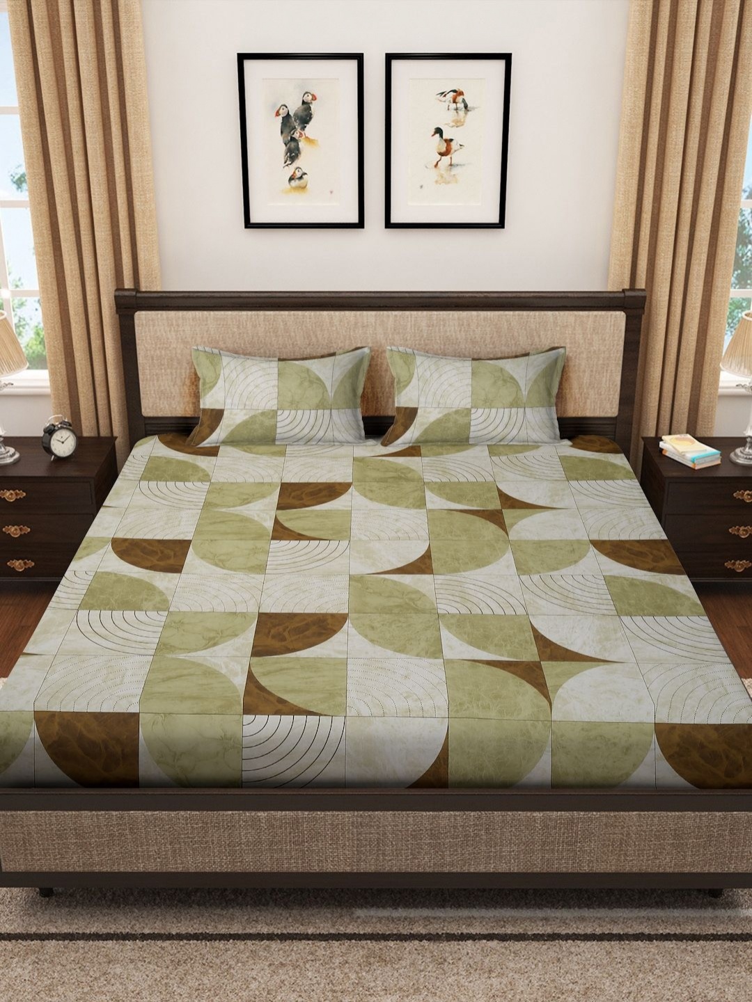 

Myntra Elegant Homes Beige & Green Geometric 400 TC King Bedsheet with 2 Pillow Covers