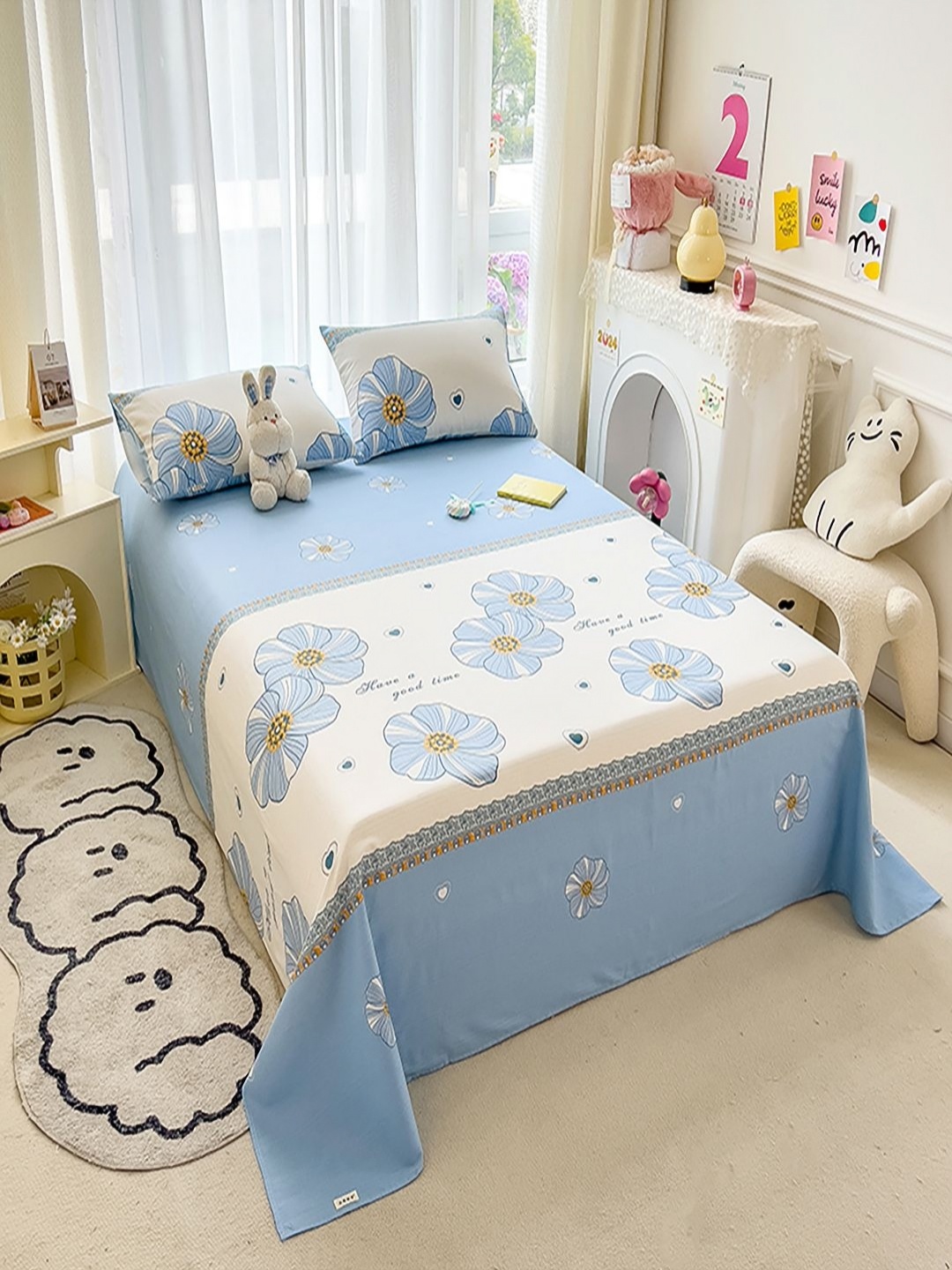 

JC HOME Off White & Blue Floral 140 TC Single Bedsheet with 1 Pillow Covers