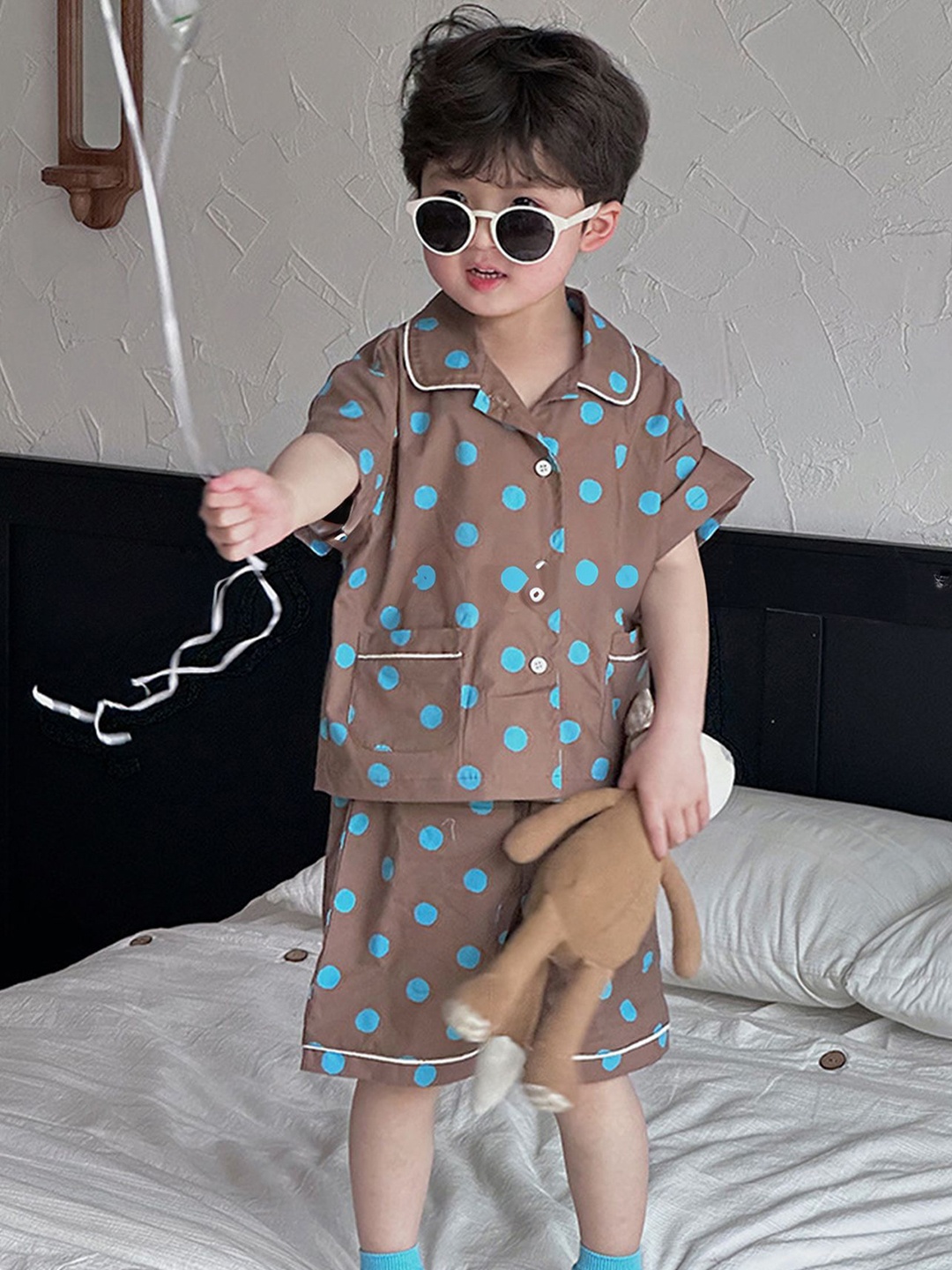 

LULU & SKY Boys Printed Shirt with Shorts, Brown