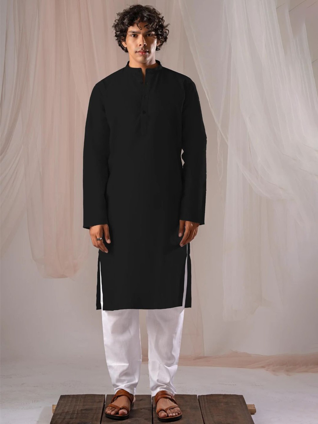 

5 Stitch Men Regular Kurta with Pyjamas, Black