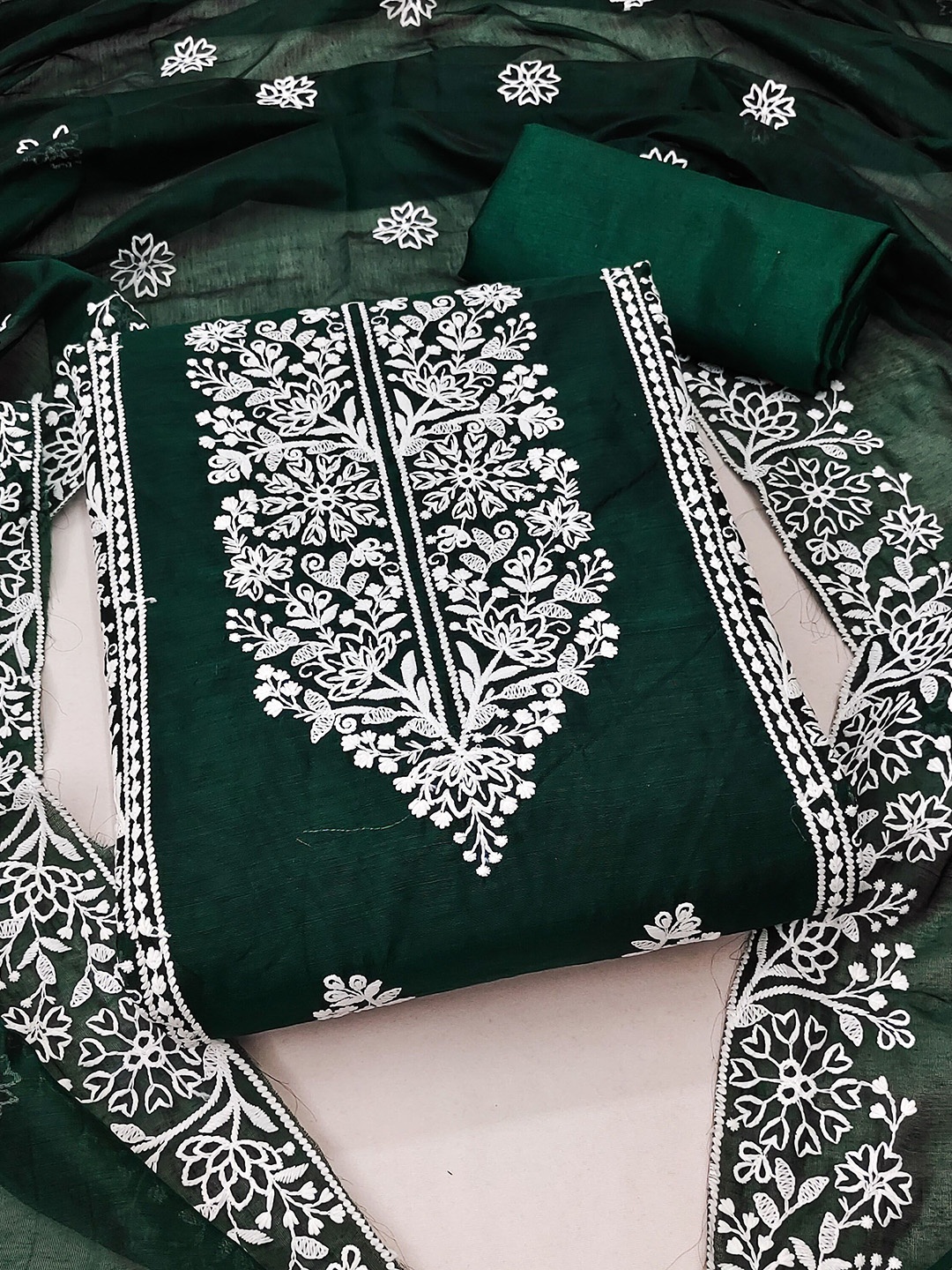 

SHADOW & SAINING Embroidered Unstitched Dress Material, Green