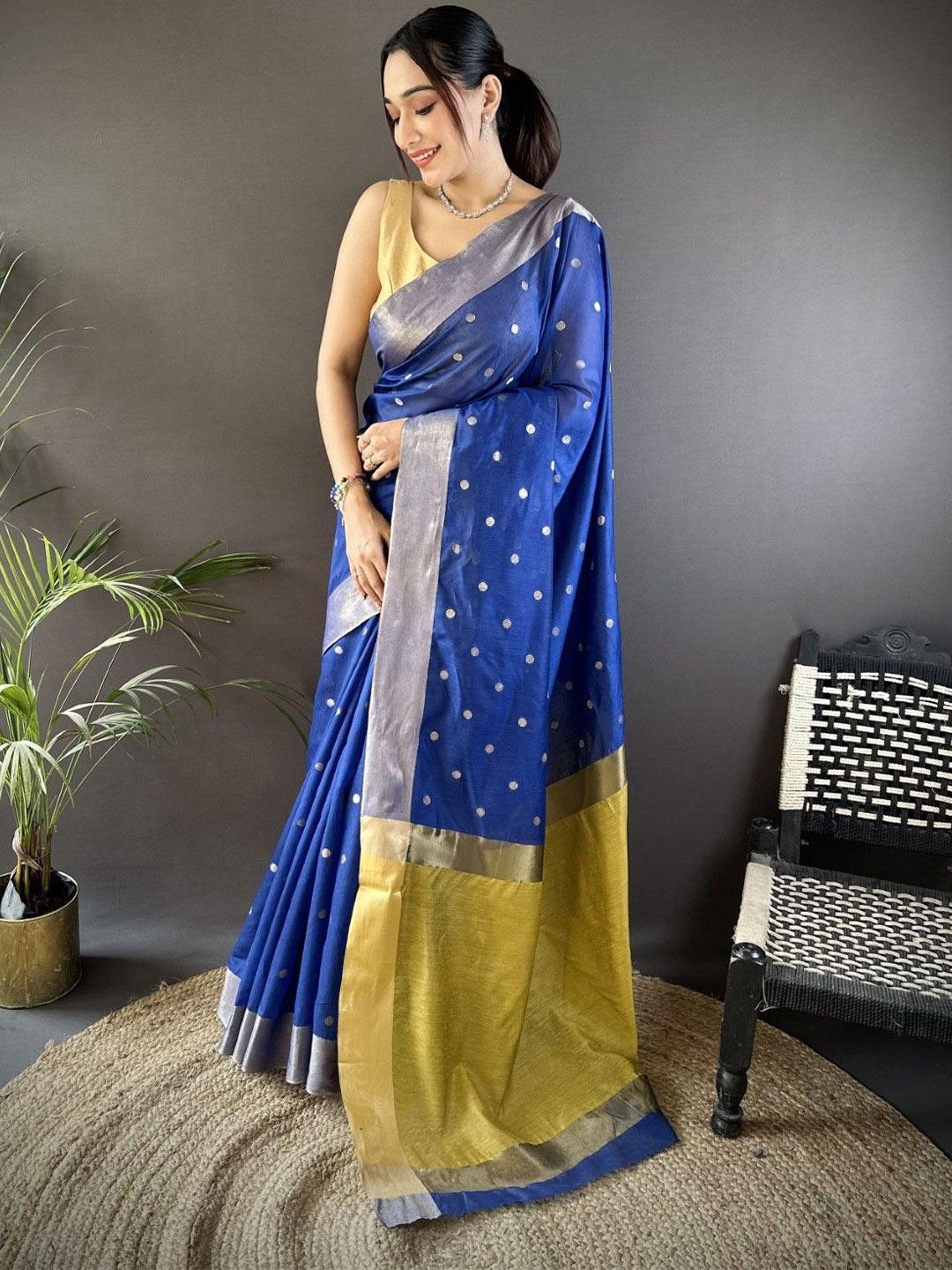 

LeeliPeeri Designer Woven Design Zari Silk Blend Saree, Blue