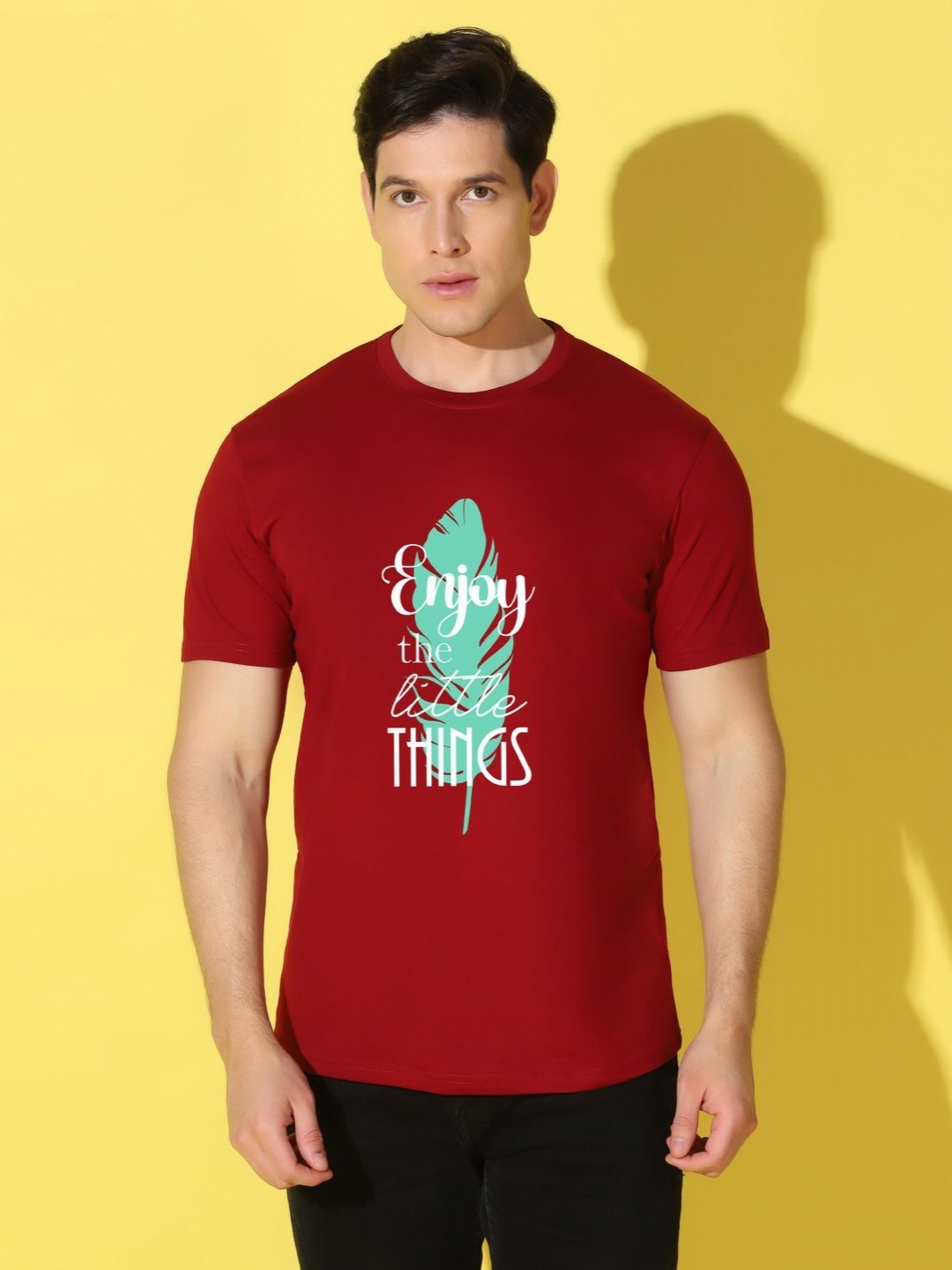 

WOOSTRO Men Typography Printed Slim Fit T-shirt, Green