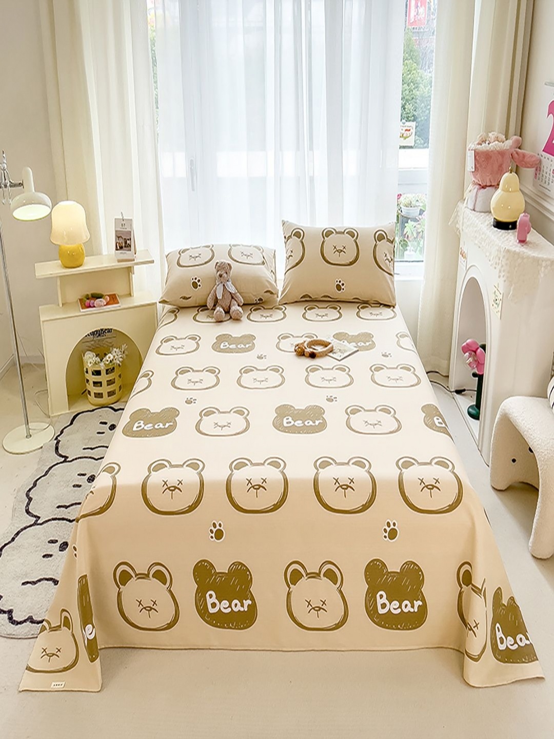 

JC HOME Cream-Coloured & Green Cartoon Characters 140 TC King Bedsheet with 2 Pillow Covers
