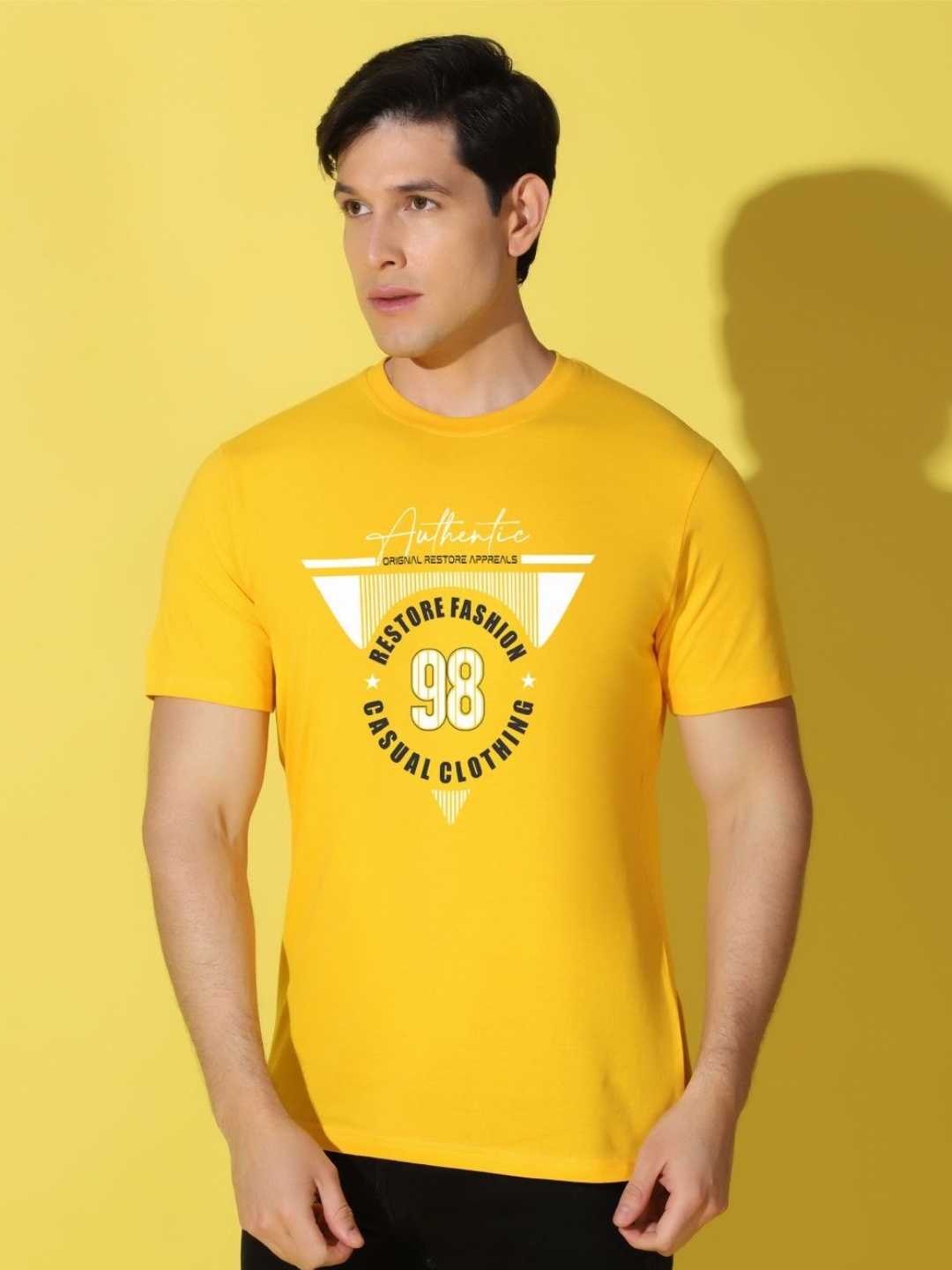 

WOOSTRO Men Typography Printed Monochrome Slim Fit T-shirt, Yellow